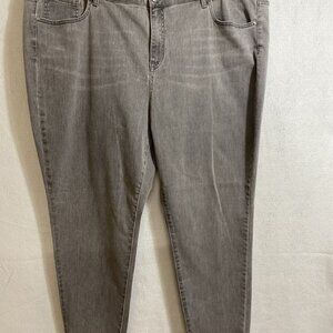 VENEZIA BY LANE BRYANT Women Mid Rise Skinny Stretchy Black Jeans Sz 28 NWT $59‎